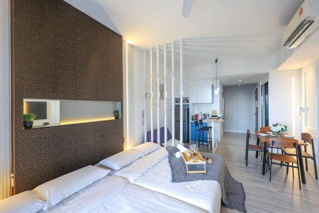 Urban Kl Gem Perfect Getaway High Speed 100mbps *